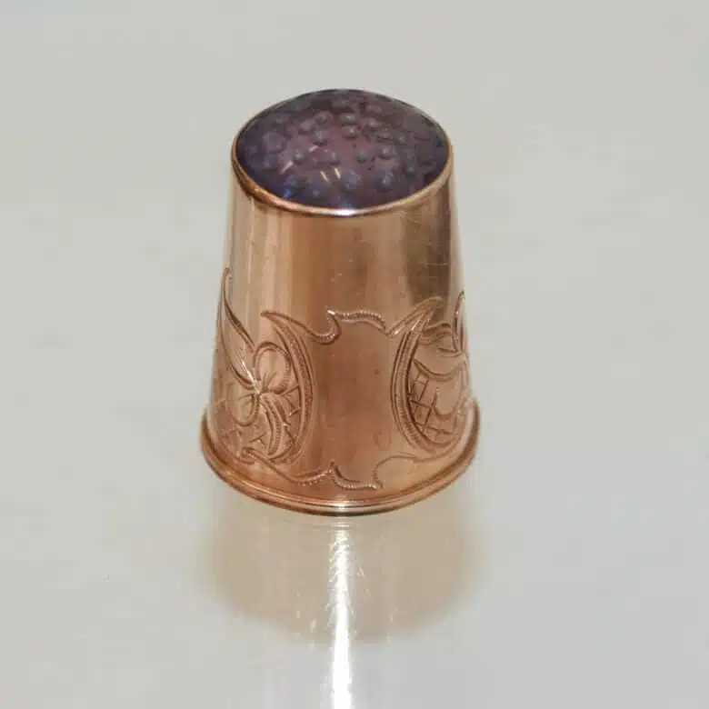 14ct-antique-thimble-2.jpg