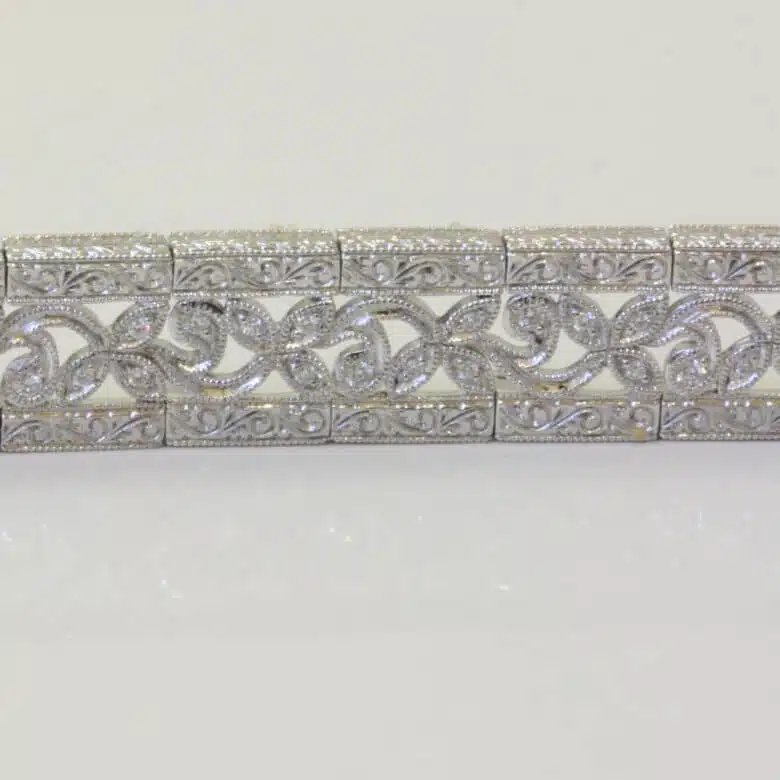18ct-diamond-bracelet-2.jpg