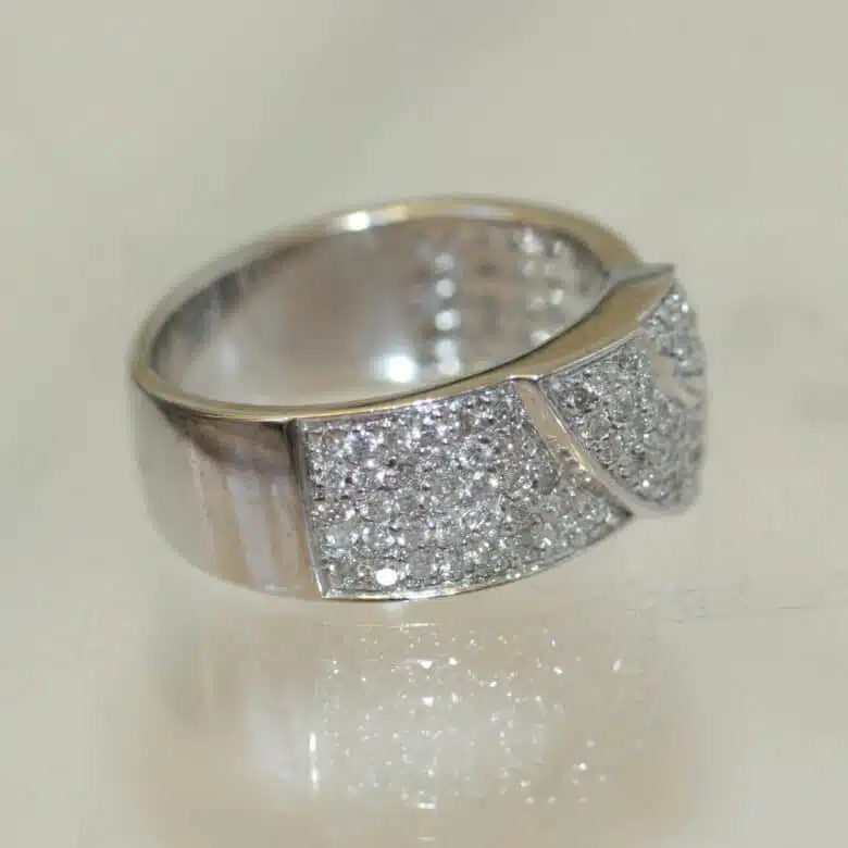 18ct-pave-diamond-ring-2.jpg