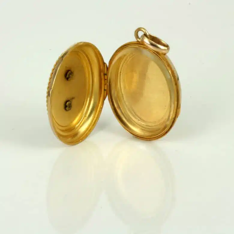 18ct-ruby-locket-7673-2.jpg