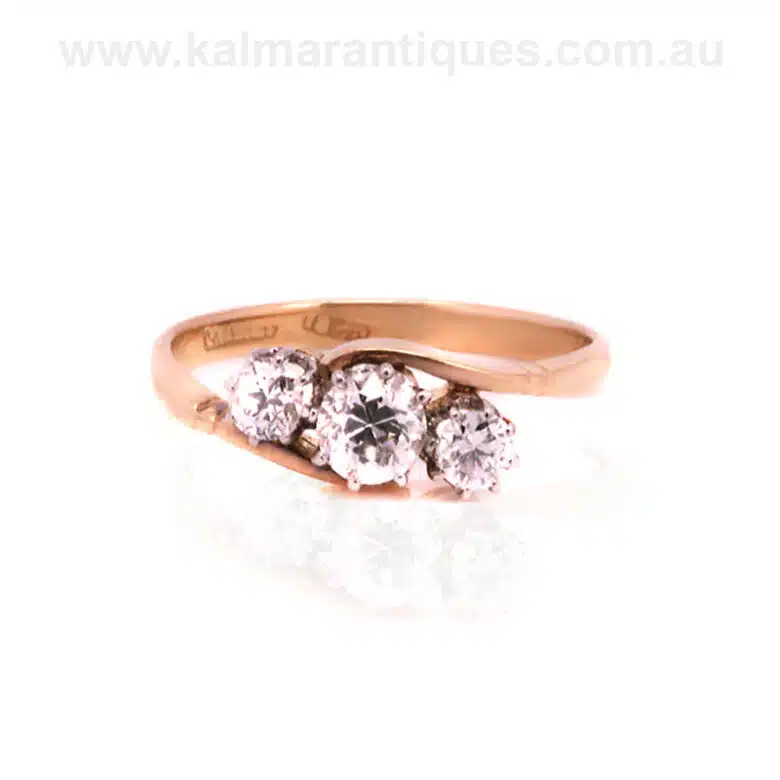 3-stone-diamond-ring-ET521-2