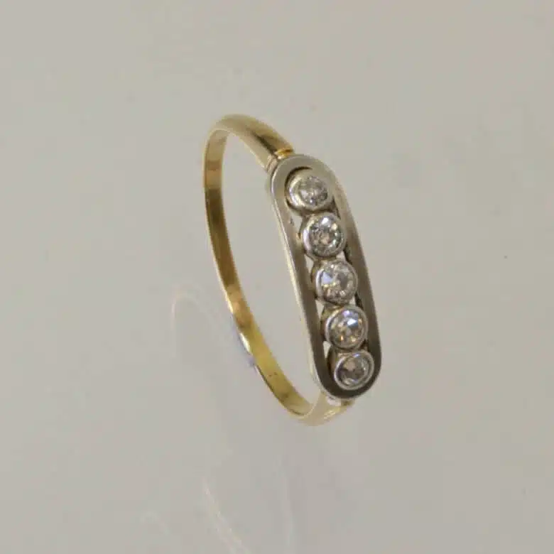 5-diamond-ring-7284-1.jpg