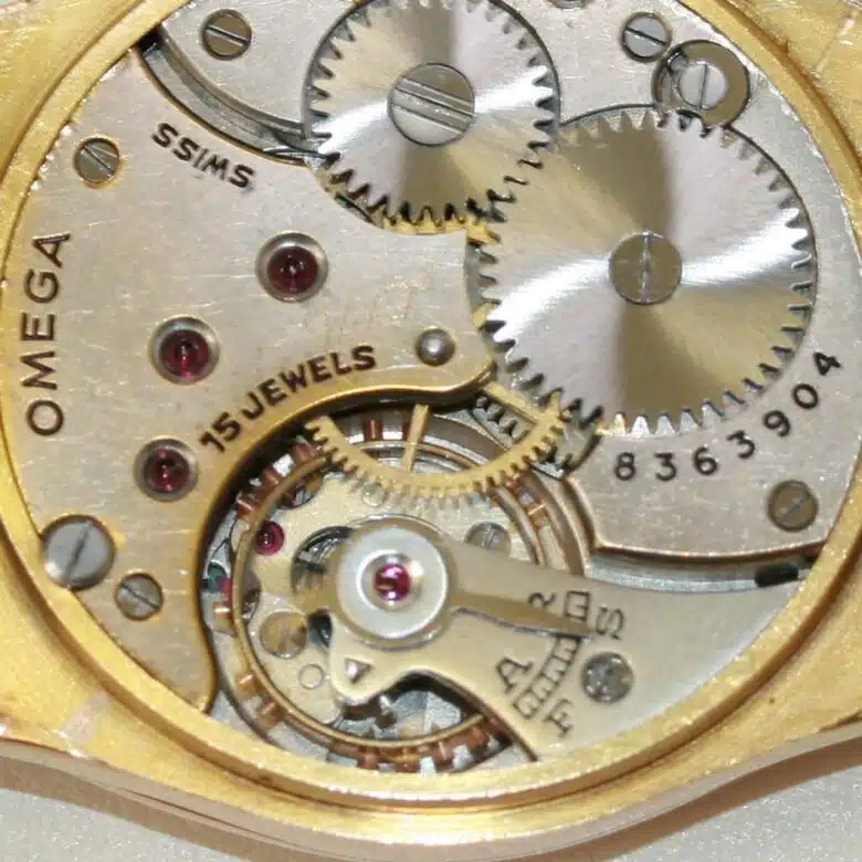 9ct-omega-watch-2.jpg
