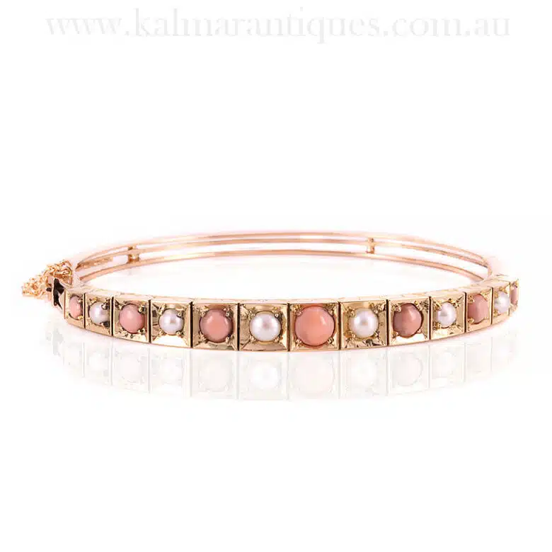 Antique-coral-pearl-bangle-ET534-2