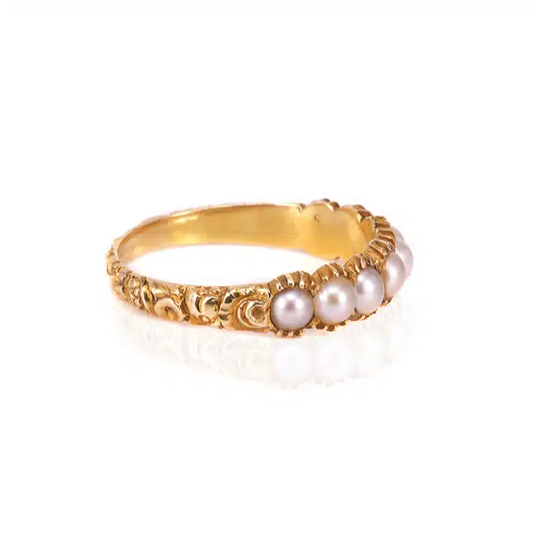 Antique-pearl-ring-U203-1