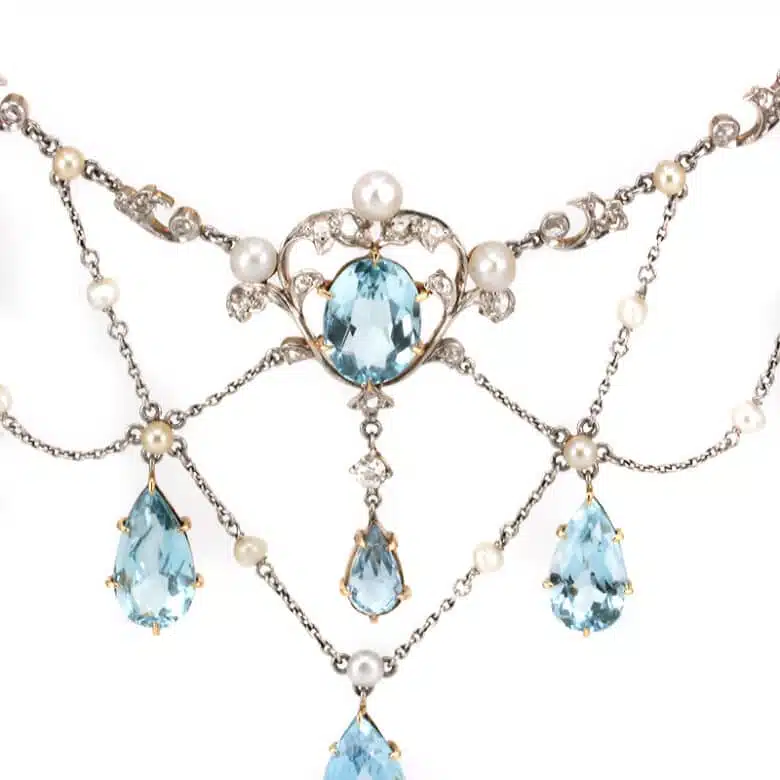 Belle-epoque-platinum-aquamarine-necklace-ES7132-2