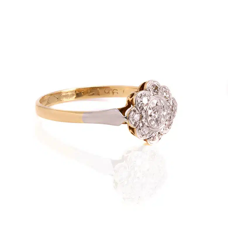 Diamond-cluster-ring-ES8768-1