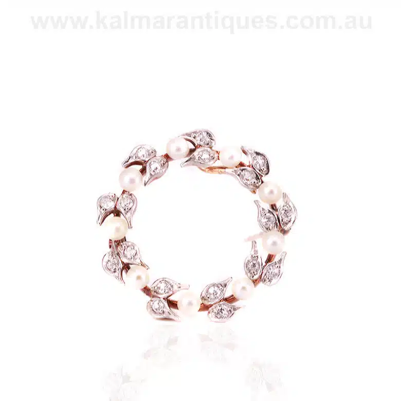 Diamond-pearl-brooch-ES9835-2