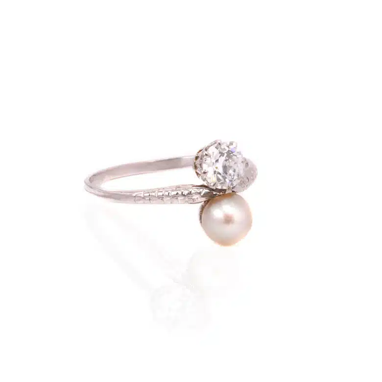 Diamond-pearl-ring-ES9254-1