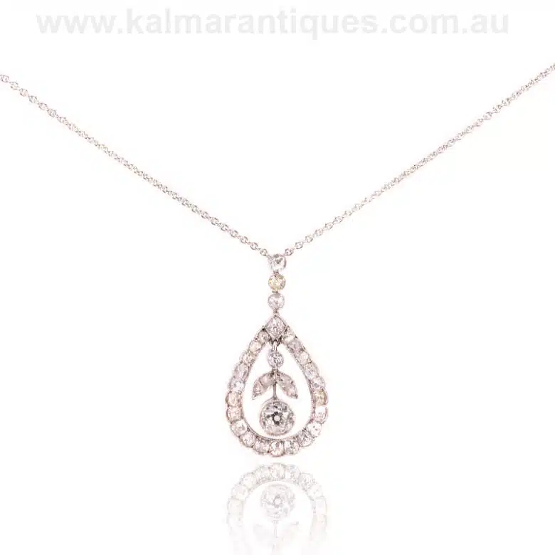 Diamond-pendant-ES9112-1