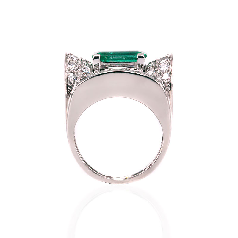 Emerald-diamond-ring-ES8368-5.2
