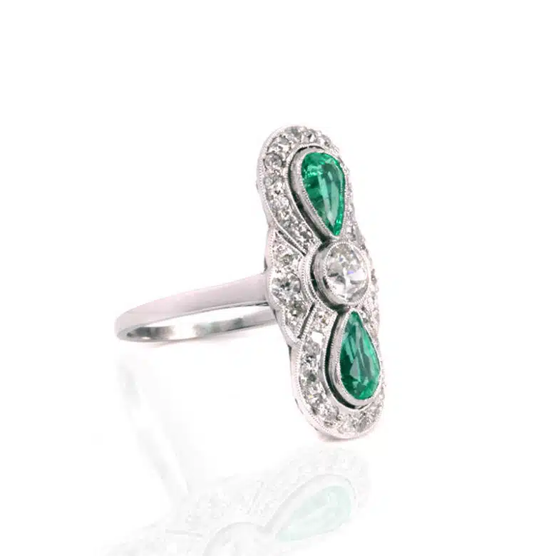 Emerald-diamond-ring-ES8853-1