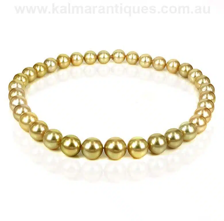 Gold-south-sea-pearl-necklace--m01
