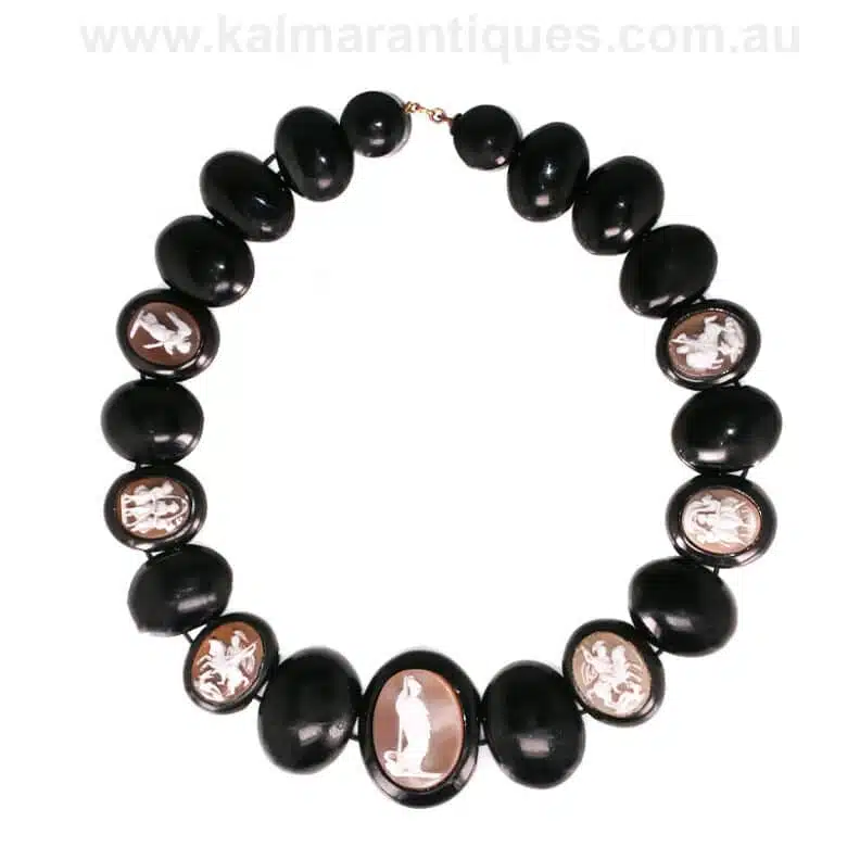 Jet-cameo-necklace-ES3448-2