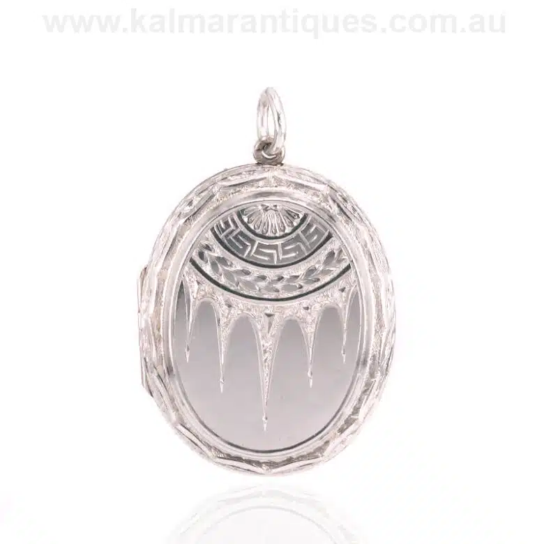 Locket-ES8728-1