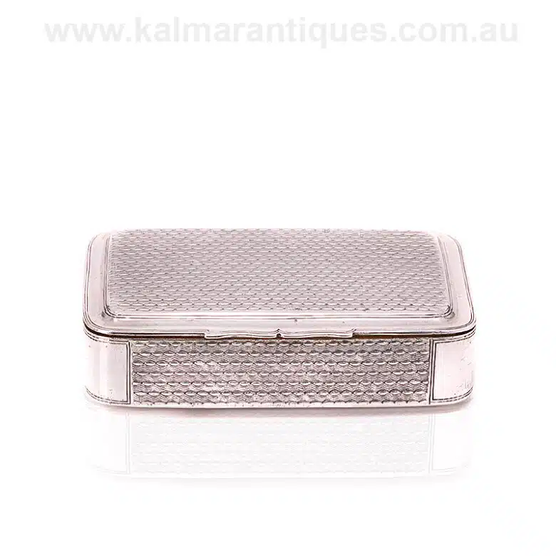 Music-box-W493-1