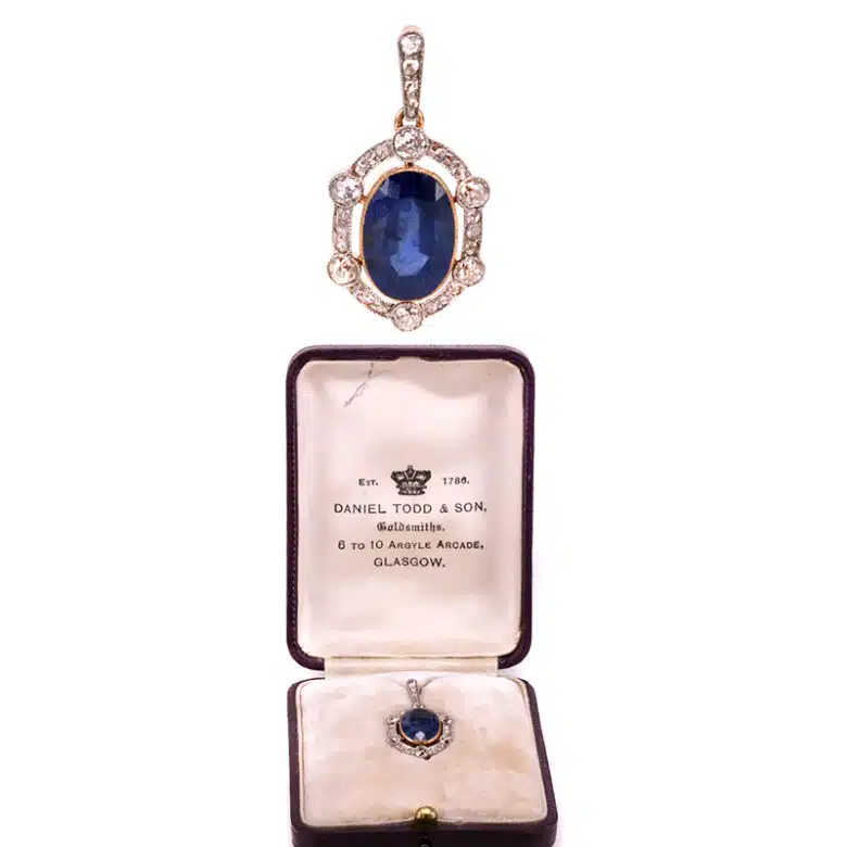 Natural-sapphire-antique-pendant-7493-02