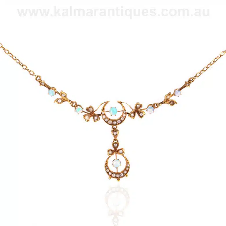 Opal-pearl-pendant-ES8662