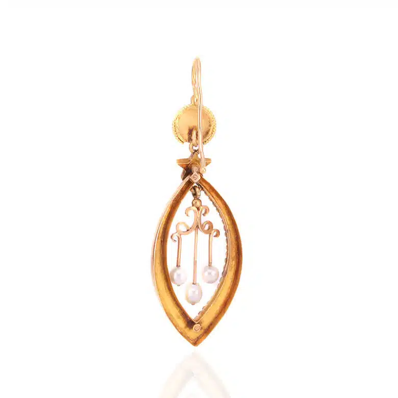 Pearl-Earrings-ESX.-2