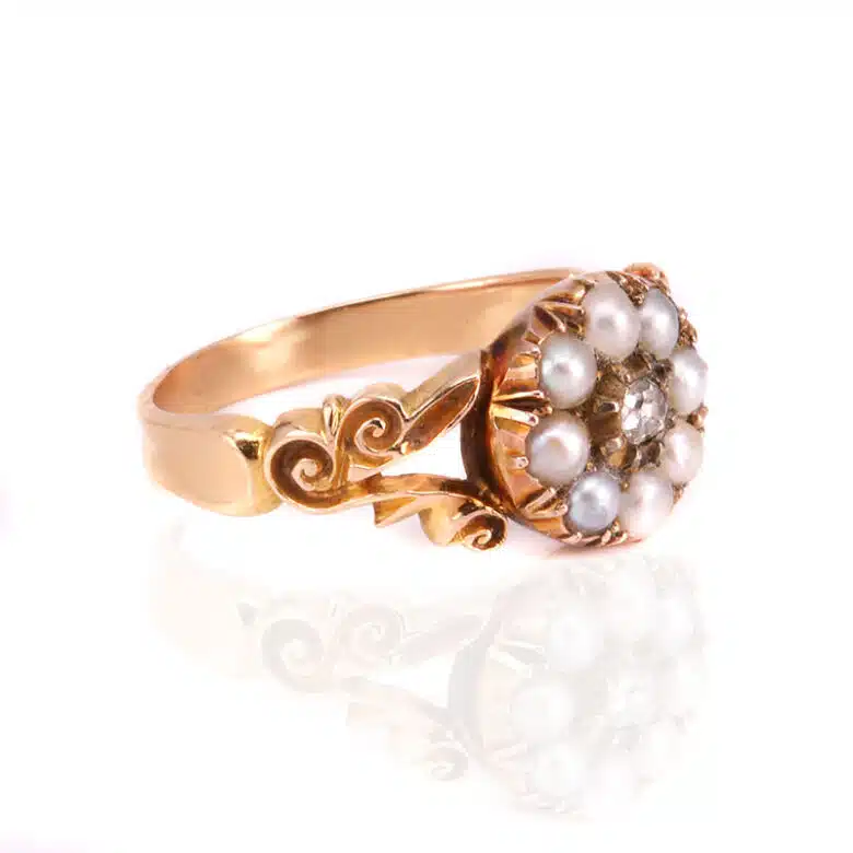 Pearl-diamond-ring-ES8848-1
