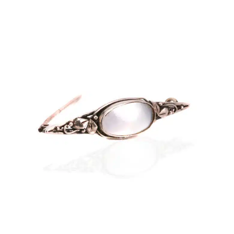 Rhoda-Wager-brooch-U153-1