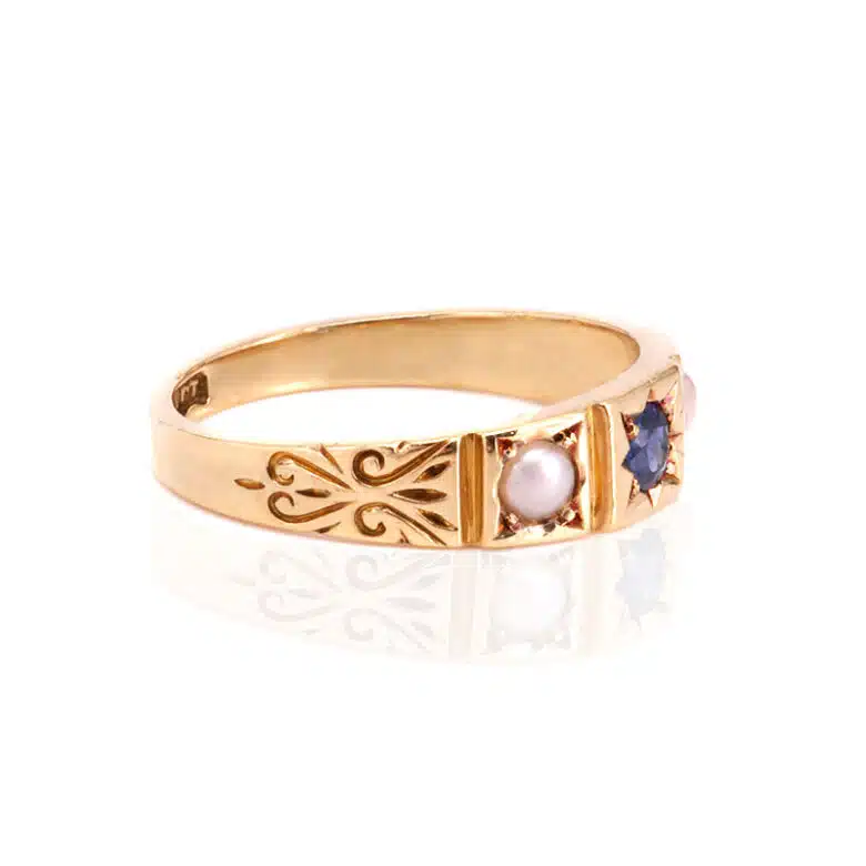 Sapphire-pearl-ring--2510-ES8798-1