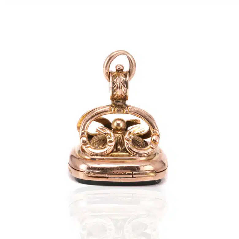 Seal-locket-ES8064-1