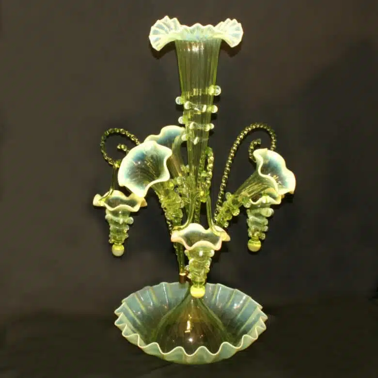 a-rose-epergne-1.jpg