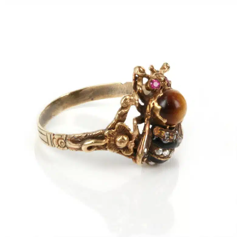 antique-bee-ring-es6158-1