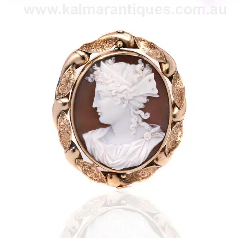 antique-cameo-brooch-R949-1
