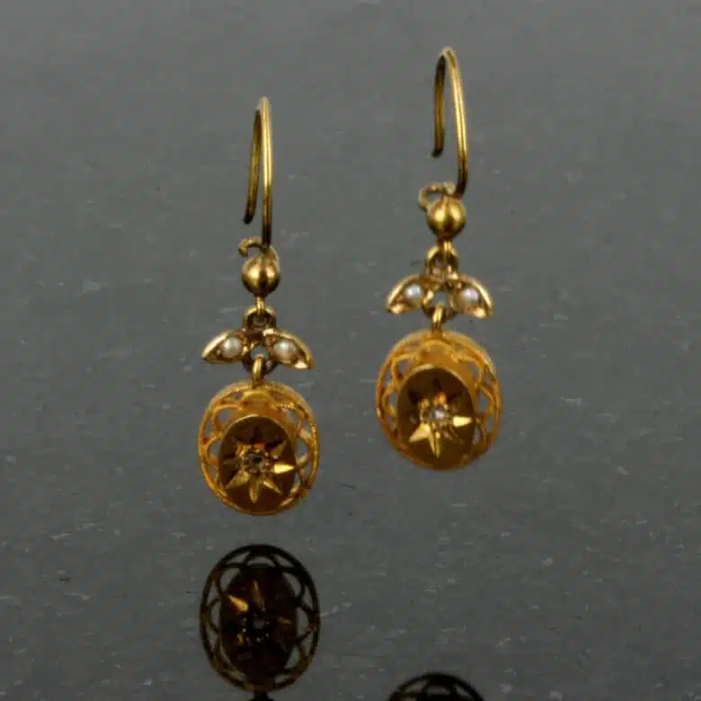 antique-drop-earrings-76231.jpg