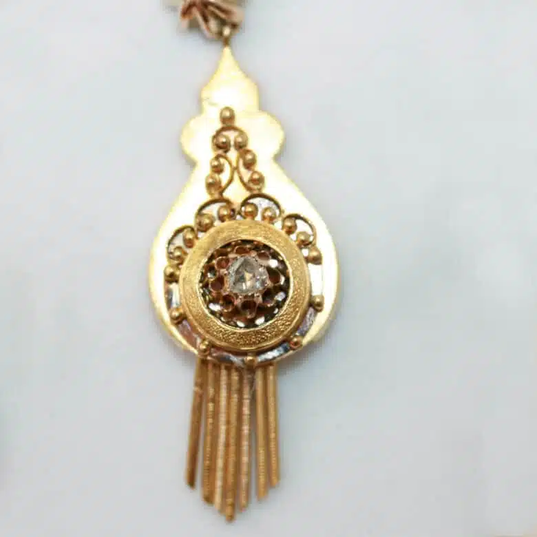 antique-earring-2.jpg