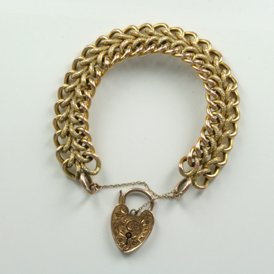 antique-fancy-bracelet-7421.jpg