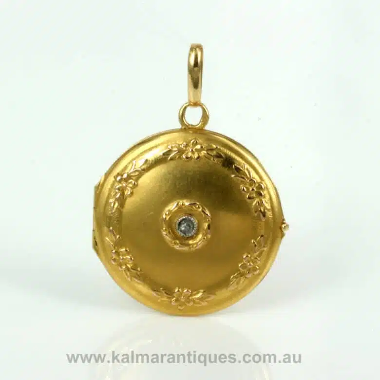 antique-locket-es3300-2