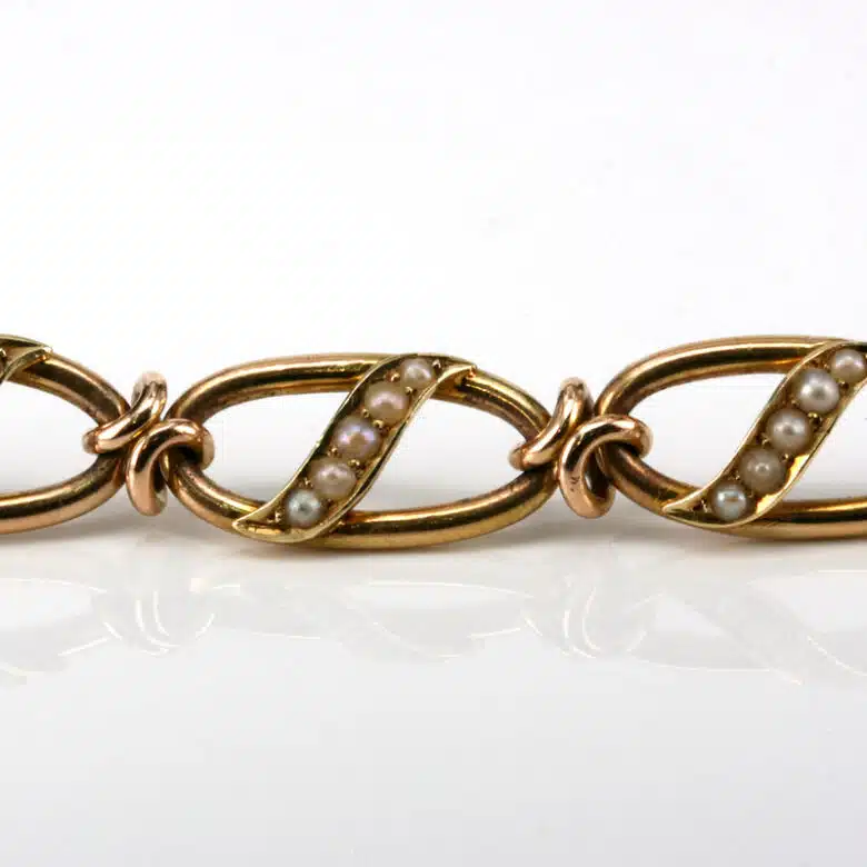 antique-pearl-bracelet-R588