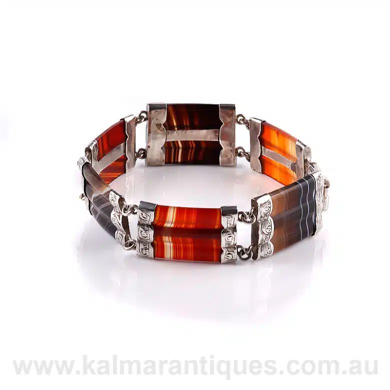 antique-pebble-bracelet-q644-3