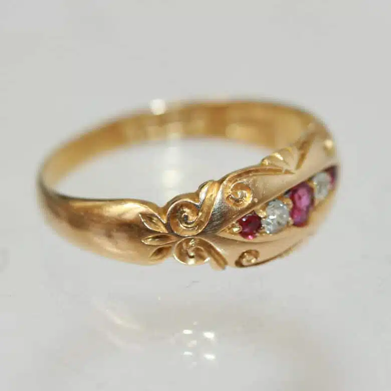 antique-ring-ruby-diamond-2.jpg