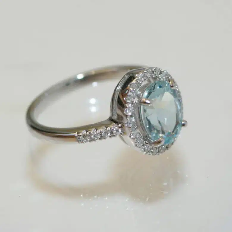 aquamarine-diamond-ring-3.jpg