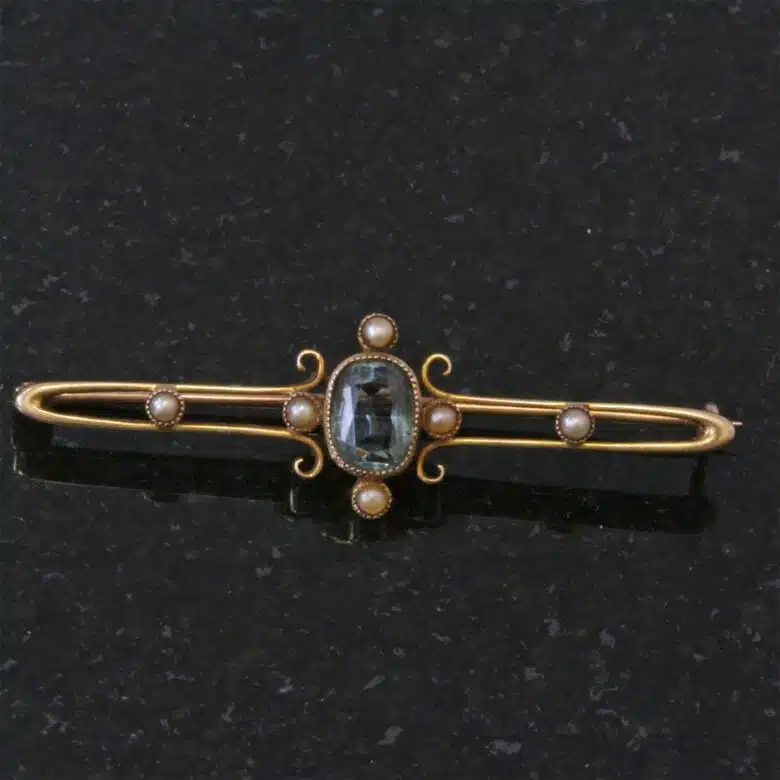 aquamarine-pearl-brooch-3.jpg
