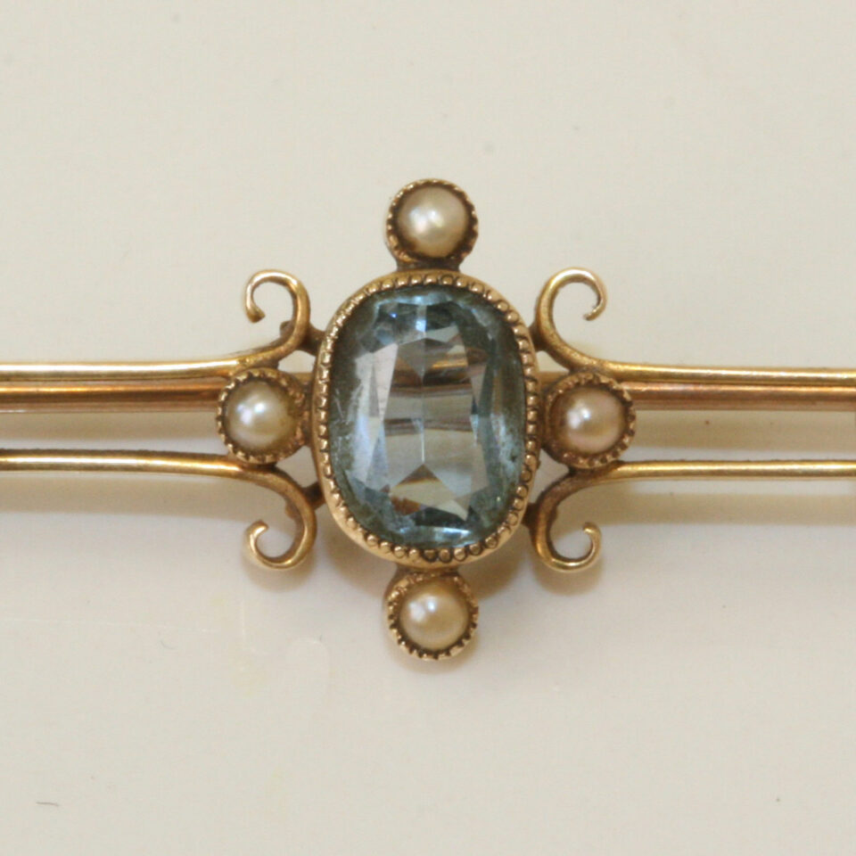 aquamarine-pearl-brooch-4.jpg