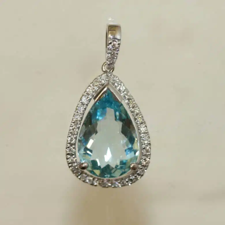 aquamarine-pendant-2.jpg