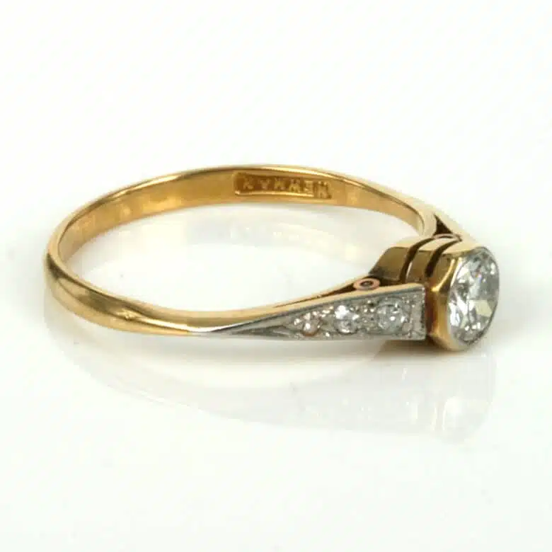 art-deco-diamond-ring-r239.jpg
