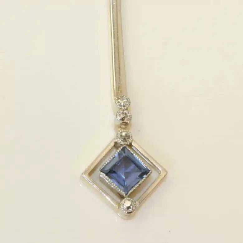 art-deco-sapphire-6949.jpg