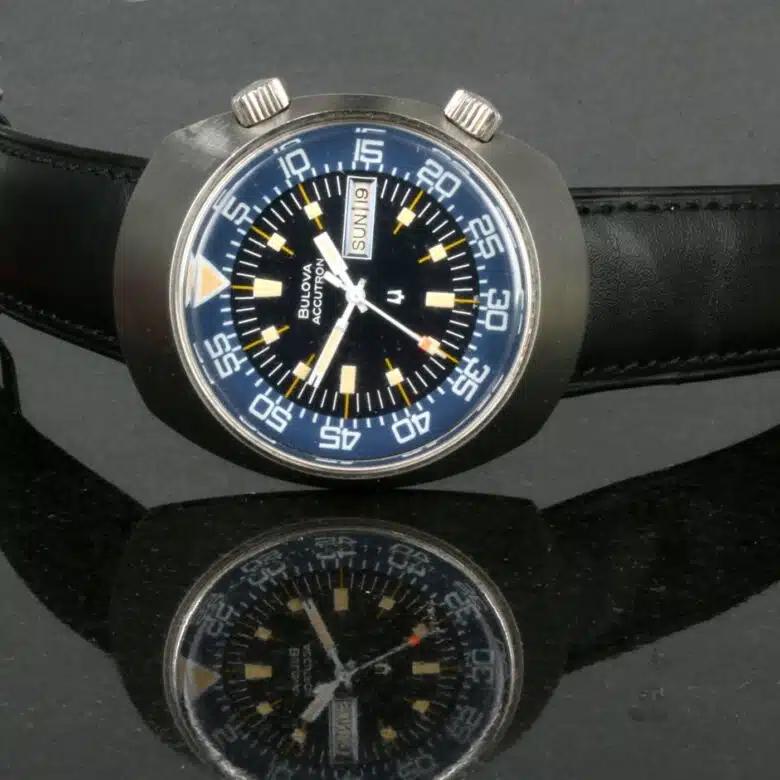 bulova-accutron-es7596-2.jpg