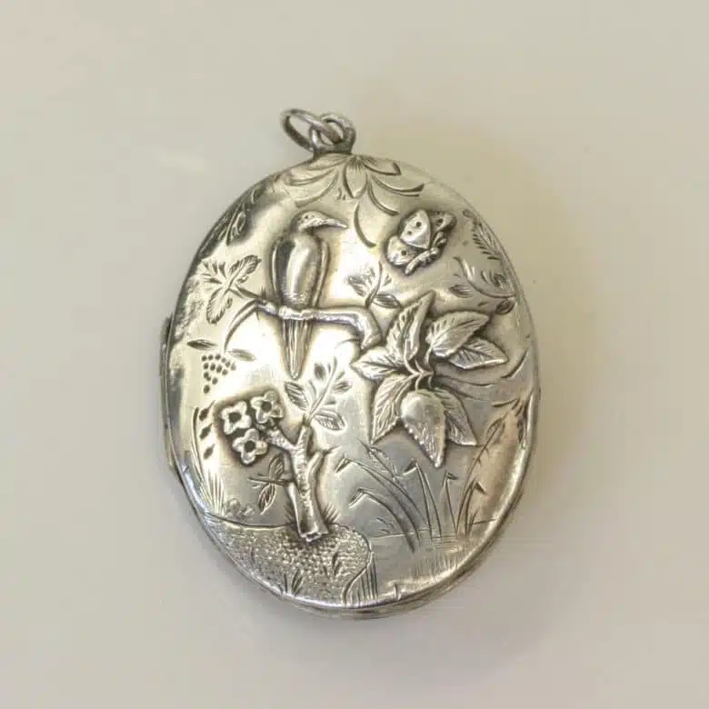cameo-locket-6970-2.jpg