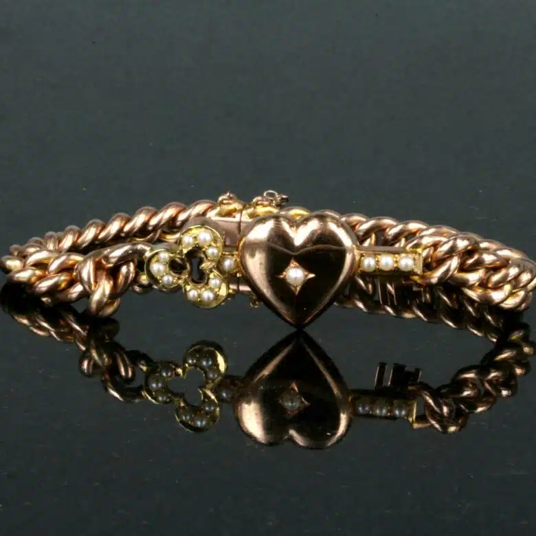 curb-bracelet-heart-7582-2.jpg