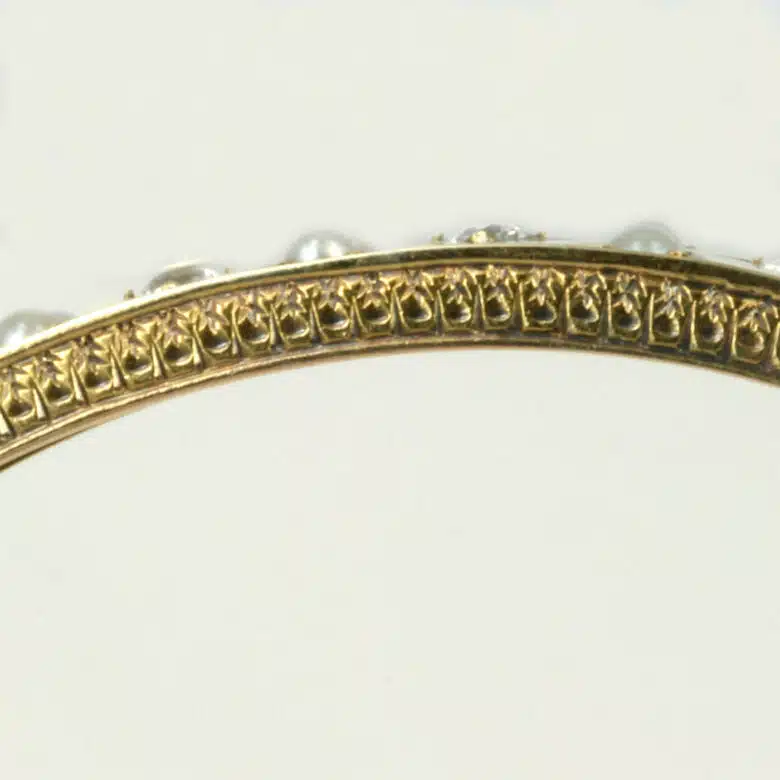 diamond-pearl-bangle-7736-4.jpg