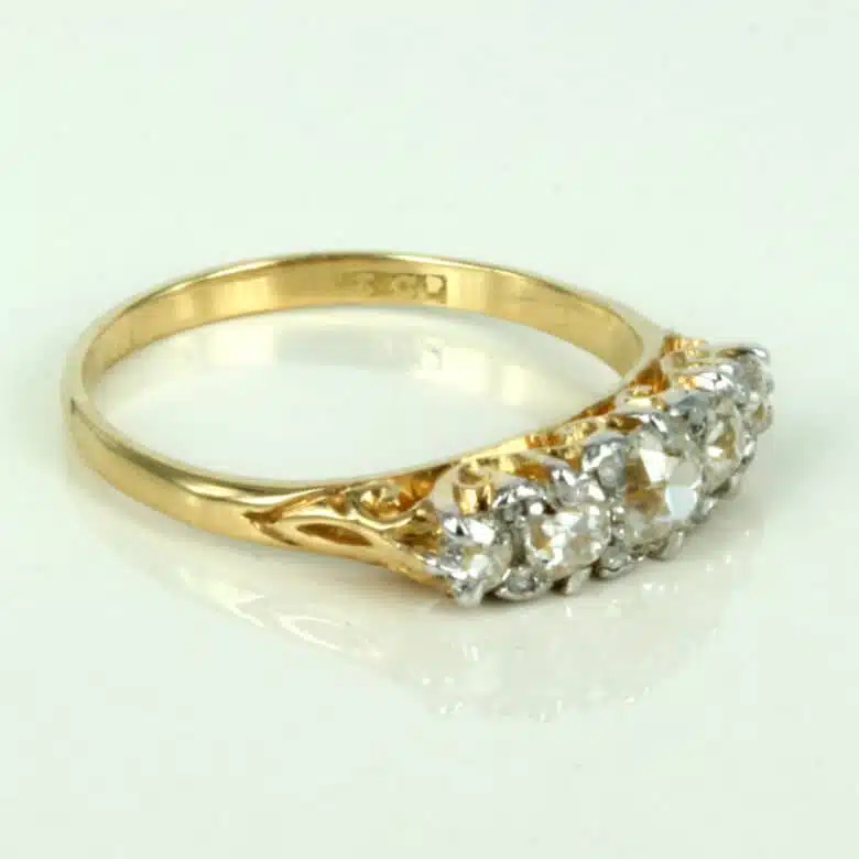 diamond-ring-es1440-02.jpg