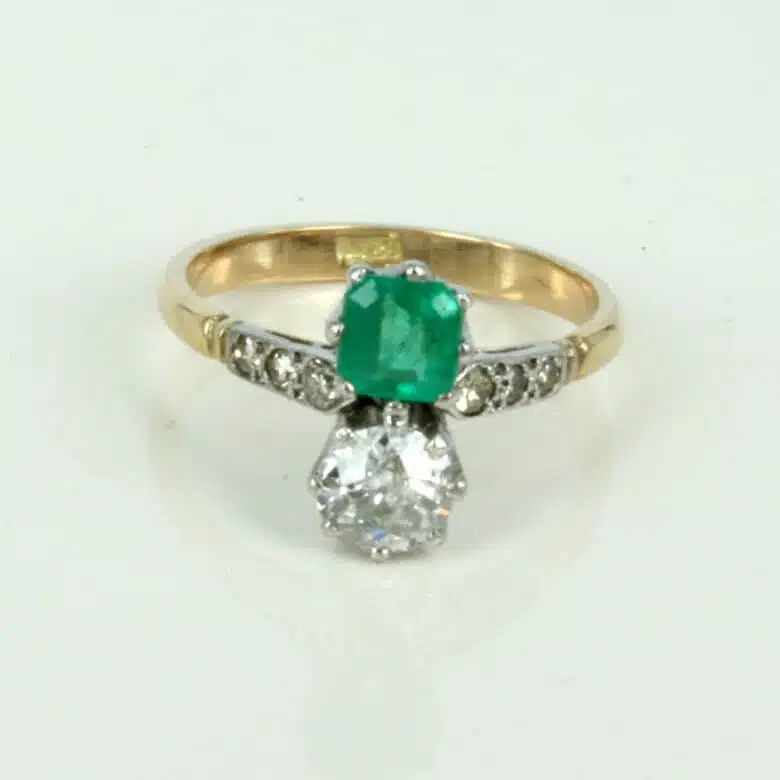 emerald-diamond-ring-136-2.jpg
