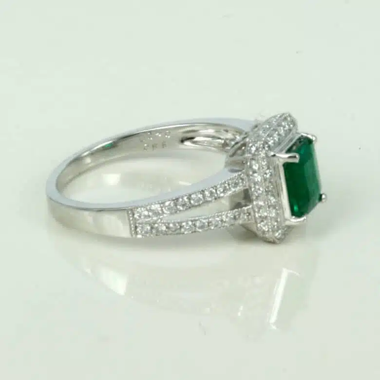emerald-diamond-ring-279-2.jpg